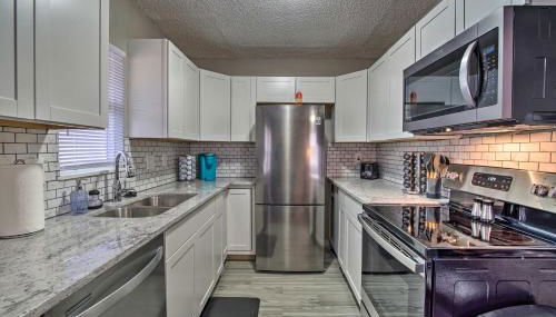 Updated Lees Summit Retreat about 19 Mi to KC! - Foto 2