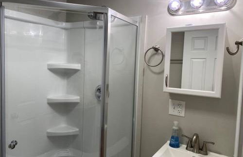 Modern Woodland Cabin With Pool View - Foto 11