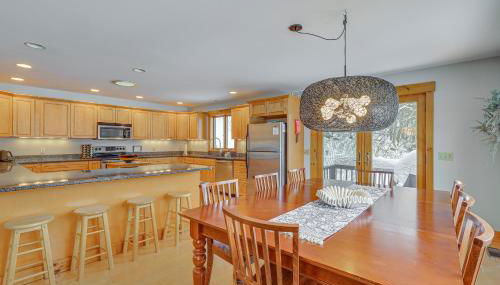 All-Season Lake House Between Okemo and Killington! - Foto 4