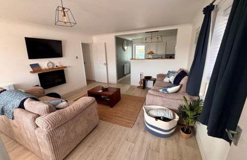 Number 10 - Photo 12