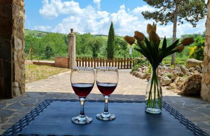 VAL D'ORCIA DELUXE 3 incantevole casa con vista sulle colline, WiFi e parcheggio - Foto 2