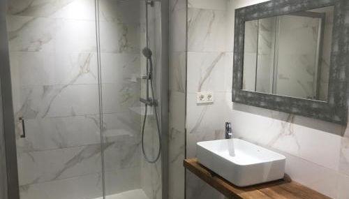 UBICACIÓN INMEJORABLE REFORMADO LUJO - Foto 3