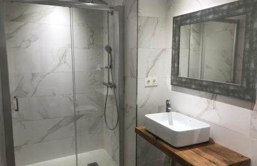 UBICACIÓN INMEJORABLE REFORMADO LUJO - Foto 3