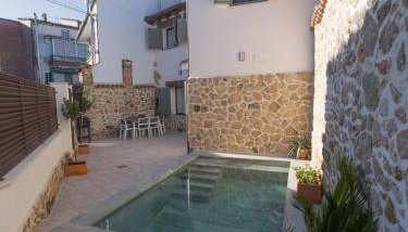 La Casina Casa rural con piscina privada y patio cerca de Gredos - Foto 2