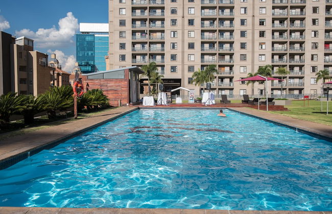 WeStay Westpoint Apartments - Photo 23