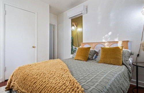 1BR Near UofA, Work Desk, Gem Show Friendly - Foto 10