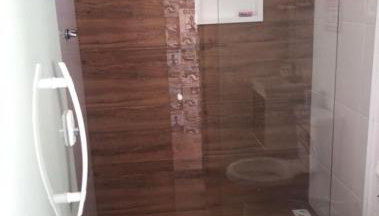 Linda casa com piscina - Foto 5, Shower