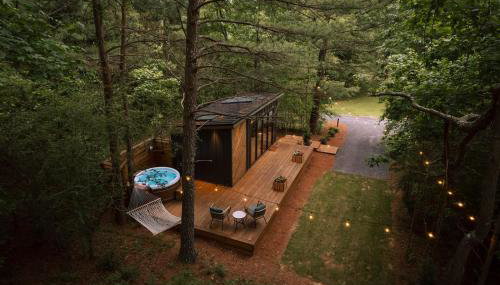 Glamping cottage with glass front and hot tub! - Foto 3