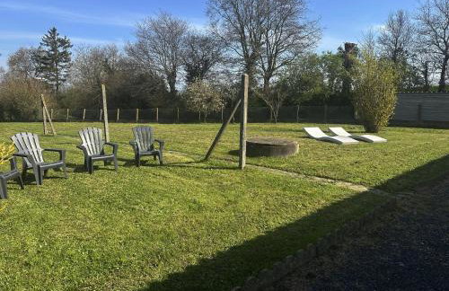 Lovely Holiday Home in Loire for 10 - Photo 11