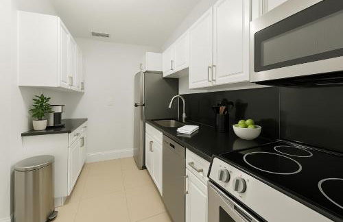 Central Miami Oasis, Near Brickell, Grove & Little Havana - Photo 9