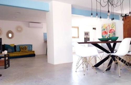 Charming Villa in El Vendrell + Pool - Foto 2