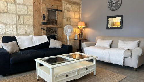 Bel appartement en pierre de 100 m2 avec cour. - Foto 2