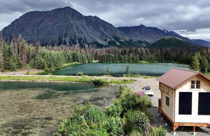 Eco-Friendly Lakefront Tiny House with Views of Panorama Mountain near Denali National Park - Foto 2