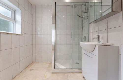 Bright Modern Large 1 Bed Flat in Battersea Clapham Junction - Foto 7