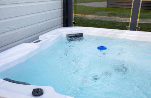 3-Bed Lodge Sleeps 6 -Hot tub -Resort Access - Foto 12