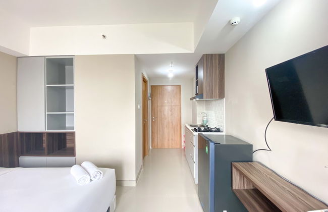 Well Furnished and Cozy Studio at LRT City Jatibening Apartment - Photo 11