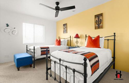 Sonoran Desert Getaway with Cowboy Tub - Photo 13