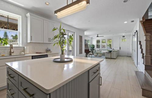 The White House Island,Beach,Hot Tub,Downtown - Foto 8