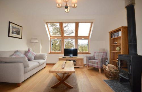 Tall Pines Apartment - Photo 2