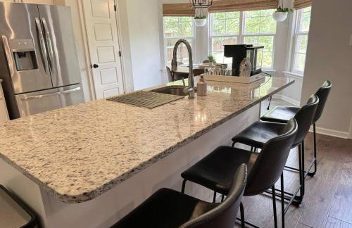 3BR w/ Pool Table & Ping Pong - Near Snowden - Foto 1