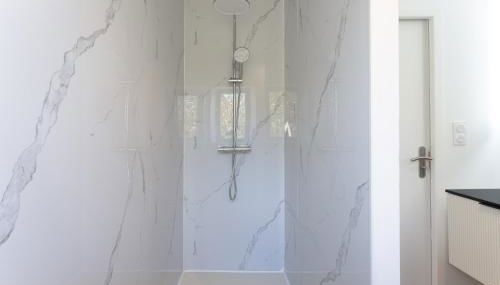 Cocon Berruyer - calme & douceur au coeur de ville - Foto 5, Shower