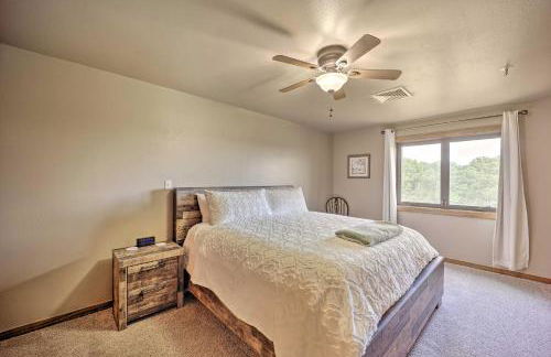 Golf Course and Lake Views Cozy Afton Condo! - Foto 16