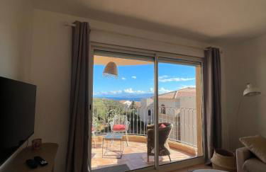 Superbe T2 avec grande terrasse et vue mer Résidence Isola Céleste - Foto 11