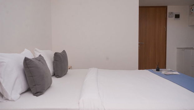 Warm And Simply Studio At Cisauk Point Apartment - Foto 3, Habitación