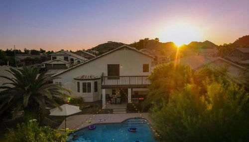 Sparkling Saltwater Pool - Spa - Firepit - WiFi - 4BR 3BA - Near Top Golf Courses - Foto 4