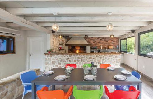 Six-Bedroom Holiday Home In Zagvozd - Foto 19