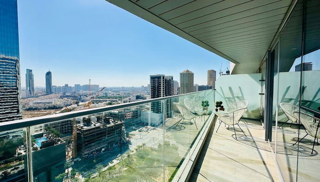 Stylish 1BR in JVC w Pool 6 Mins to Circle Mall - Foto 2, Habitación