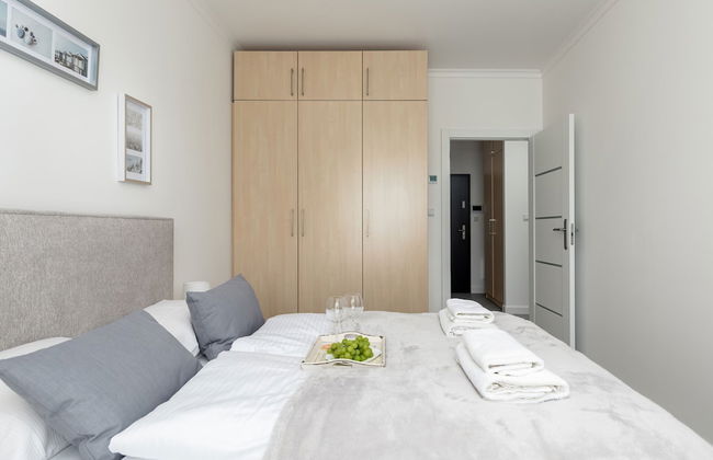 Pet-friendly Spadochroniarzy by Renters - Photo 5