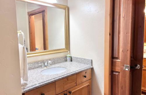 Cozy Zermatt Swiss King Villa with Kitchen Near Park City & Deer Valley Ski Resorts - 1089 - Foto 13