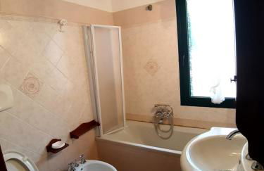 La casa nel borgo, in a cozy charming village, 15 min to Beach, Small pets welcome - Foto 18