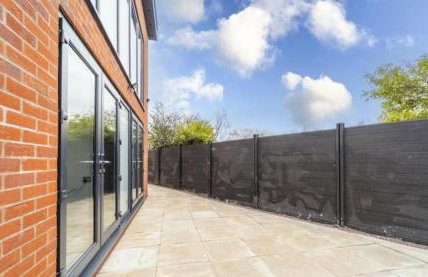 New Modern Stylish Villa Near City Centre Birmingham, with outdoor Hot Tub - Foto 24
