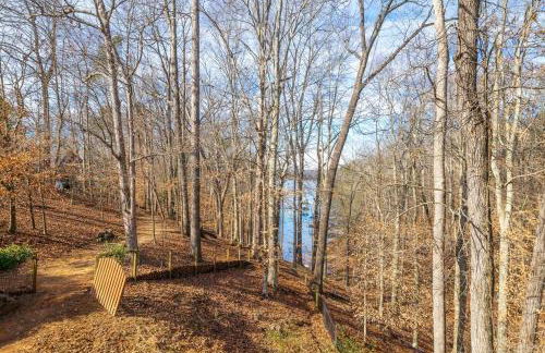 Lakeview with Dock and king bed Gainesville - Foto 29