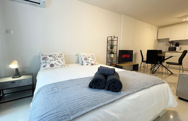 Flora Beachfront Larnaca Finikoudes - Foto 2