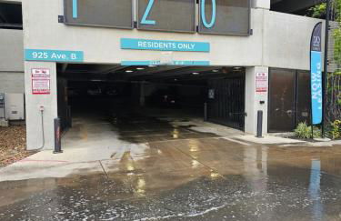 Trendy Condo on Riverwalk Free Parking Pet Friendly Centrally Located on the Riverwalk - Foto 19