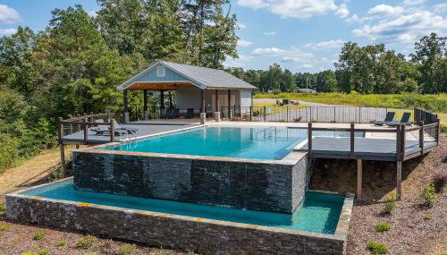 Mallard Pointe Unit 200- Luxury Condo- Conveniently Located! - Foto 3