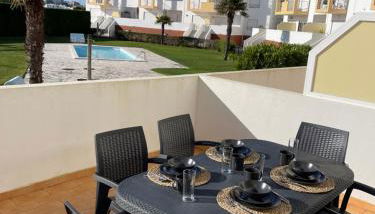 Pandora House - Photo 1