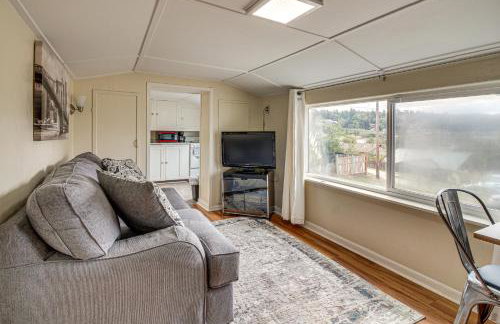 Walk to Mingus Park Quaint Escape with Private Yard - Foto 4