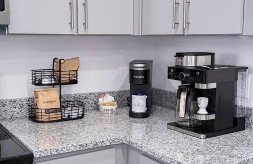 Lux 2 BR with private 2 bath Mins to Oak Mtn St Park) - Foto 46