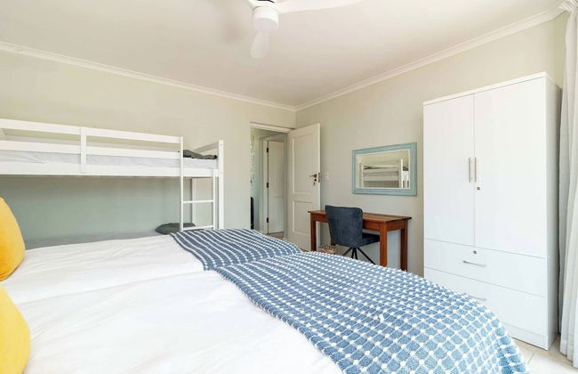 Beachfront Villa Sea Breeze, Hout Bay, Cape Town - Photo 10