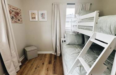 Newly Renovated Home With Pool - Foto 49