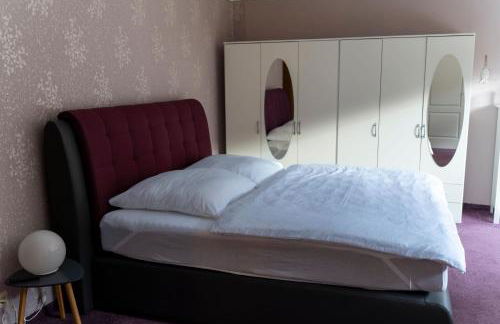 Marburg Apartment entspannter Erwin in ruhiger Waldrandlage mit Balkon und Kamin - Foto 11