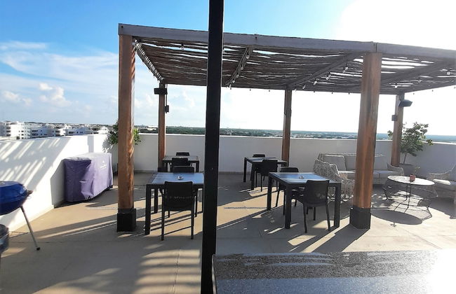 Level luxury condos - Photo 64