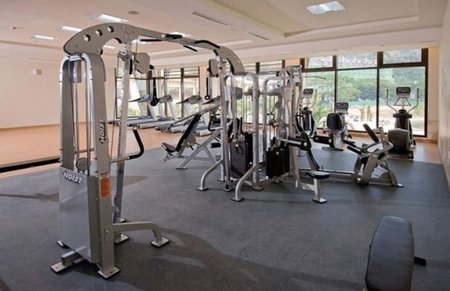 Dr Calayan's 2BR Condo at Pico De Loro - Foto 11