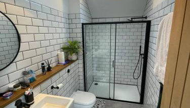 Hall Farm Cottage, Barham - Foto 5, Shower