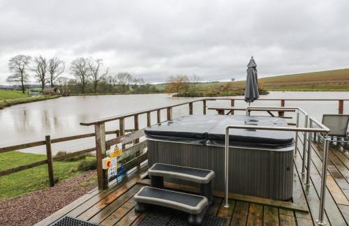 Cedar Cabin at Salford Court Farm Fishing Cabins - Foto 23
