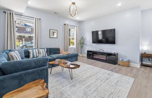 Family 4BR Retreat with Games and Fun for ALL - Photo 3